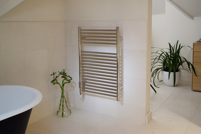 Coombe towel rail, JIS Europe