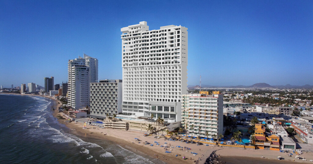 Courtyard by Marriott Mazatlán Beach Resort debuts in Mexico