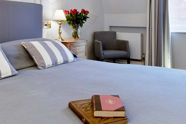 Savile Club, Mayfair