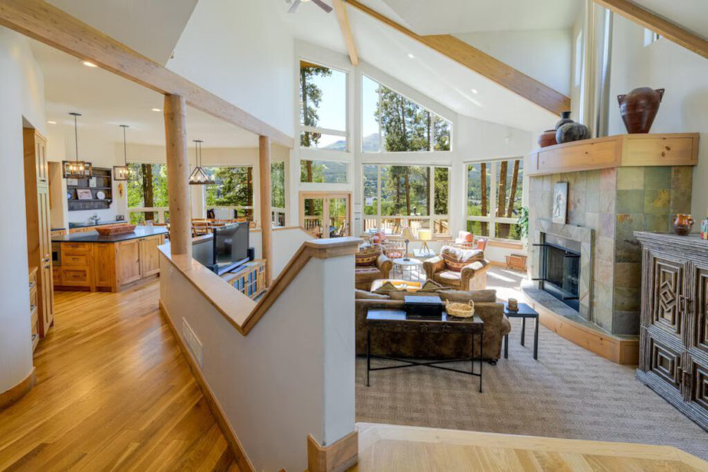 Onefinestay unveils new luxury chalets in the Rocky Mountains ...
