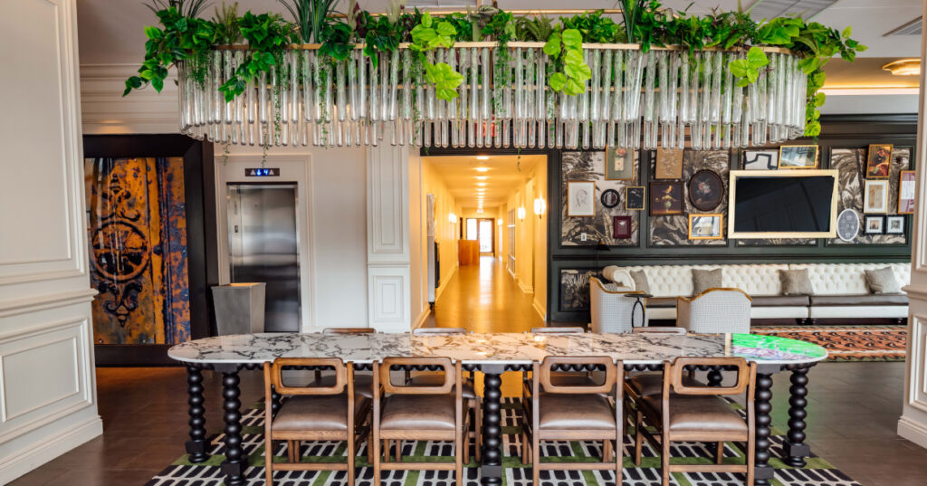 //3877 create beauty at Hotel Tonnelle, New Orleans