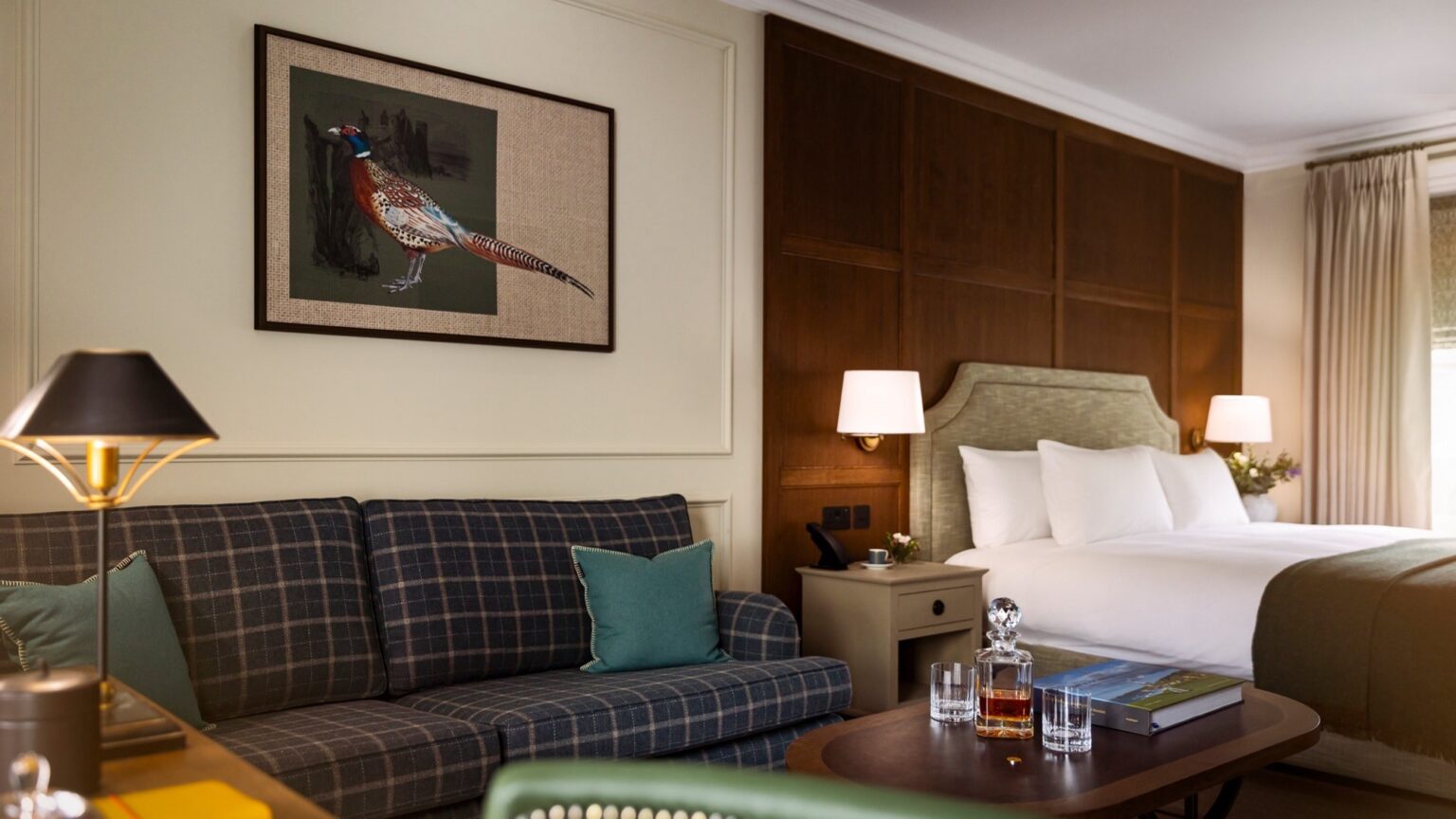 Authentic Irish interiors add local luxury to Dunluce Lodge