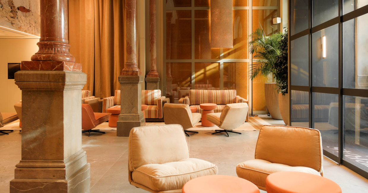 Serras Sevilla Lobby